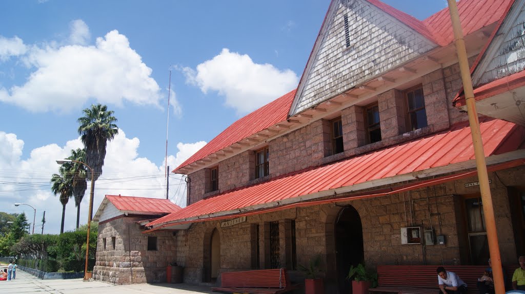 AntiguaEstacion Ferroviaria de Acámbaro.