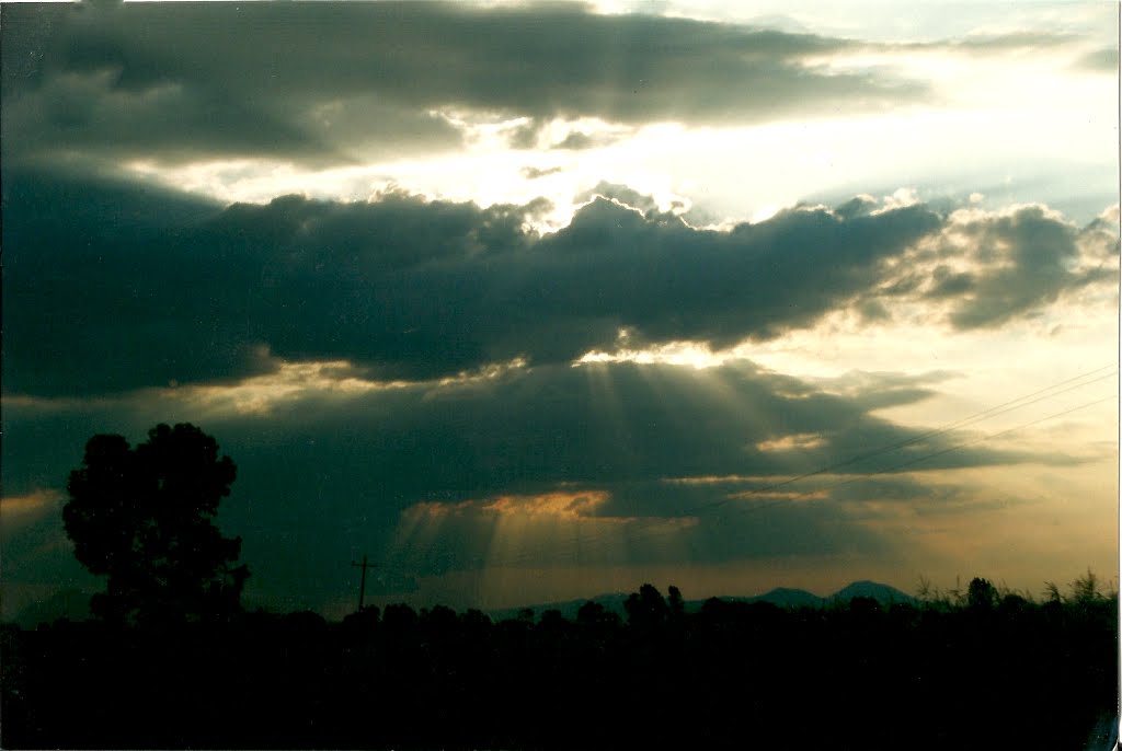 nubes resplandecientes (acambaro gto.)