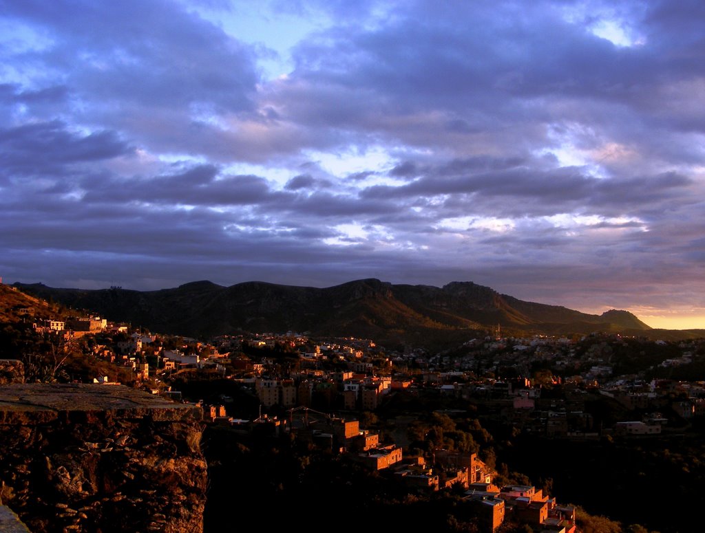 LOS VIVOS A SOÑAR.......LOS ESPIRITUS A DISFRUTAR¡¡¡¡, atardecer en la mágica cañada