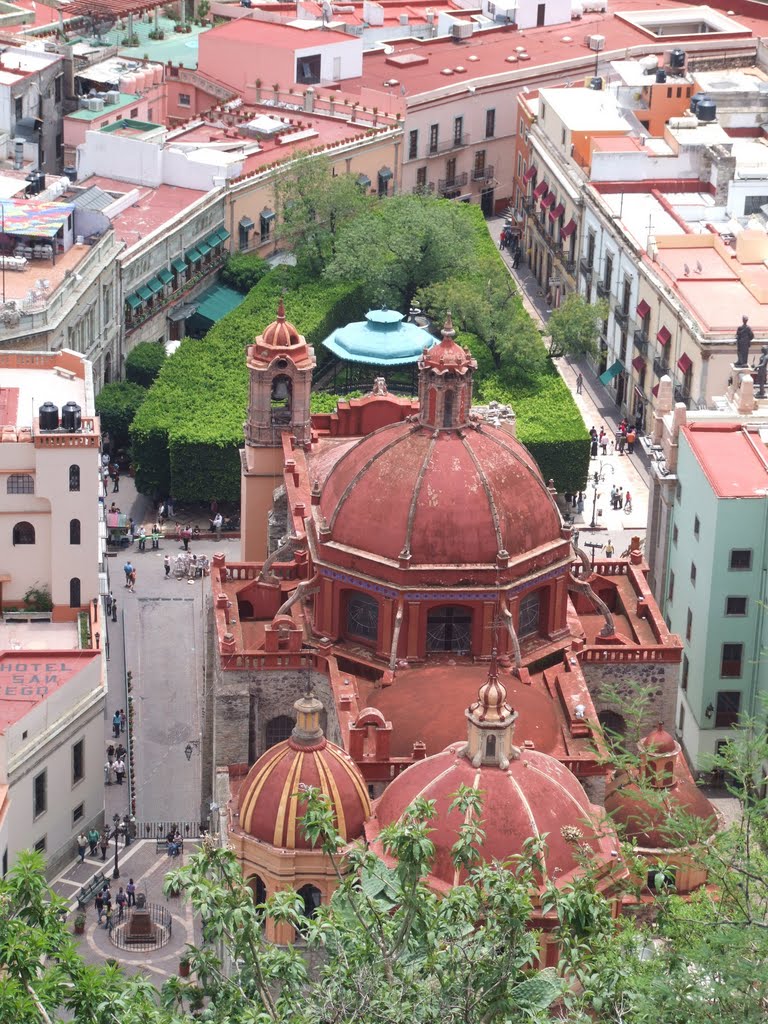 Vista del Templo de San Diego y Jardín de la Unión desde el Mirador, Guanajuato México