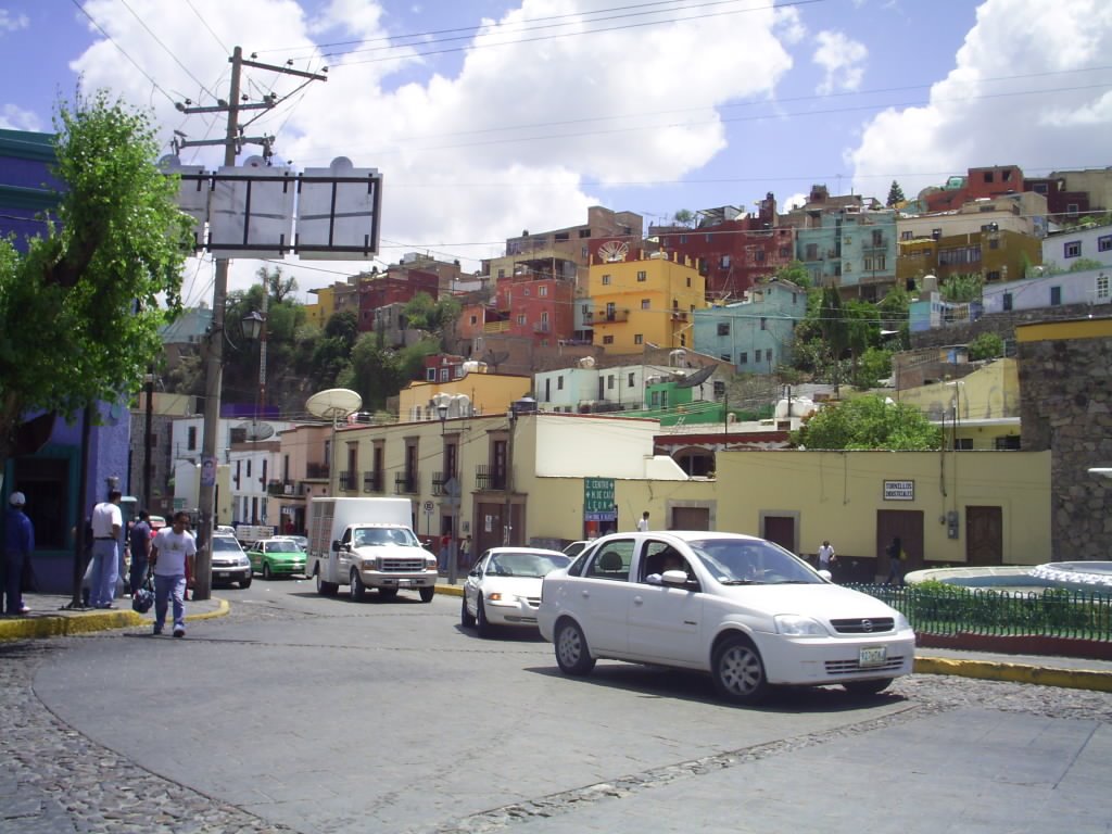 Coloridas casas en Guanajuato