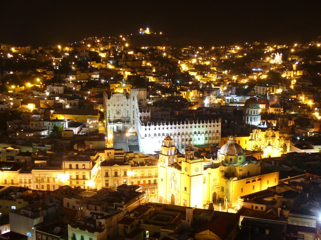 Vista Nocturna, Catedral y Universidad de Guanajuato