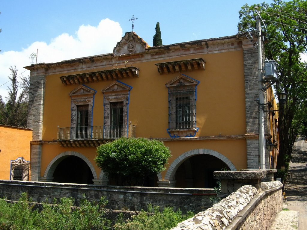 Outside the hacienda de San Gabriel De Barrera, across the bridge over the creek