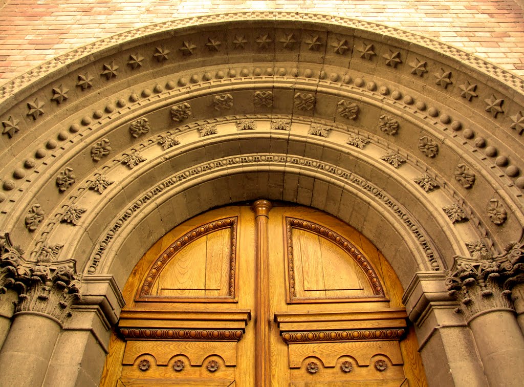 Detalles de Arco de Medio Punto del Templo Inmaculado