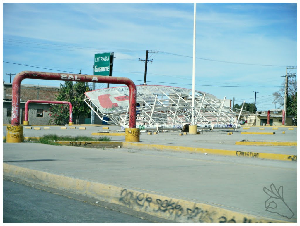 cayo un gigante (bankrupt store)