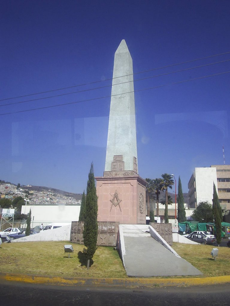 Obelisco de los Municipios - LAMS