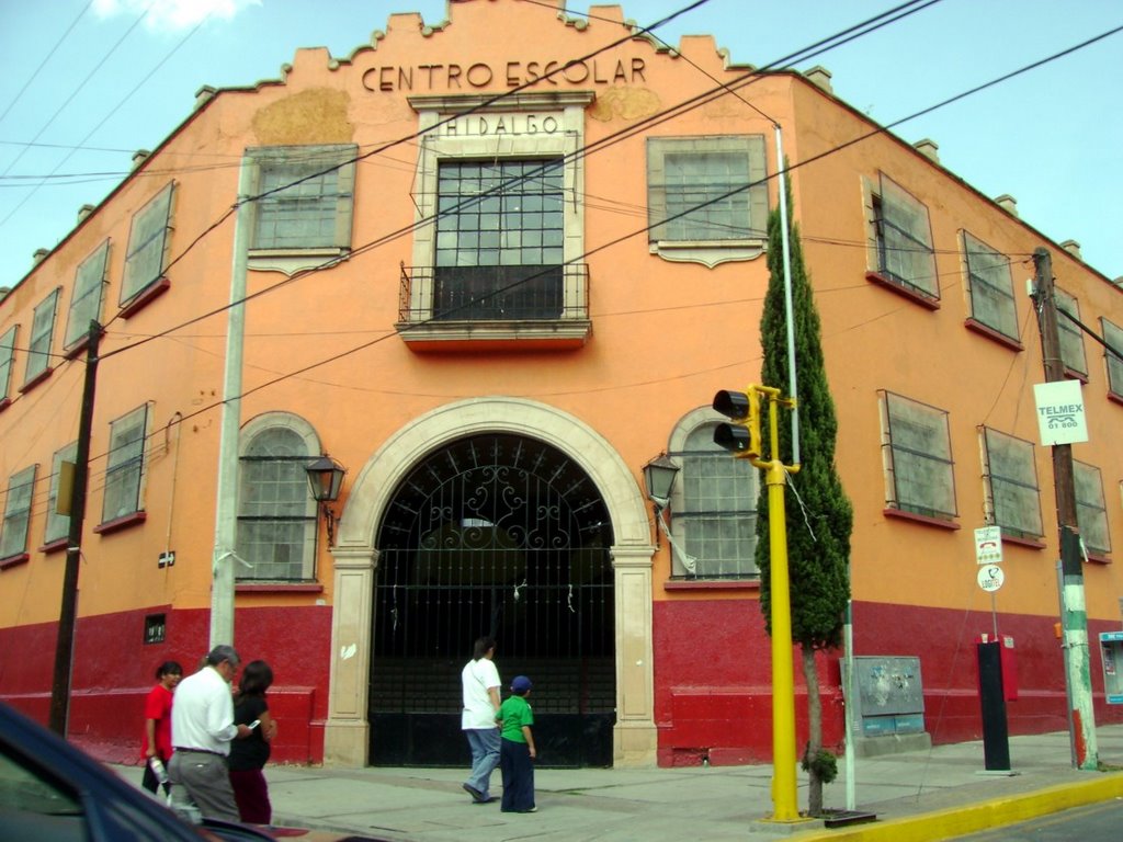 Elementary School Hidalgo / Centro Escolar Hidalgo