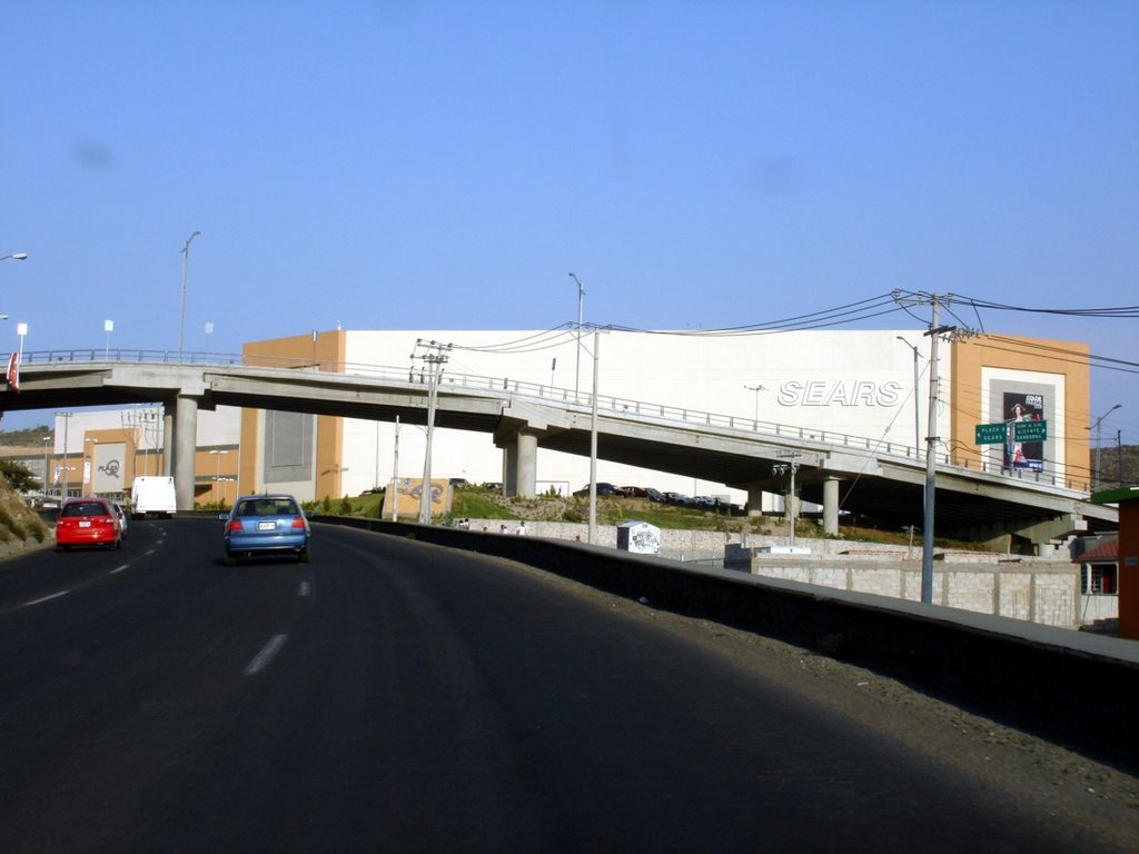 Bridge Quma and Sears / Puente Quma y Sears