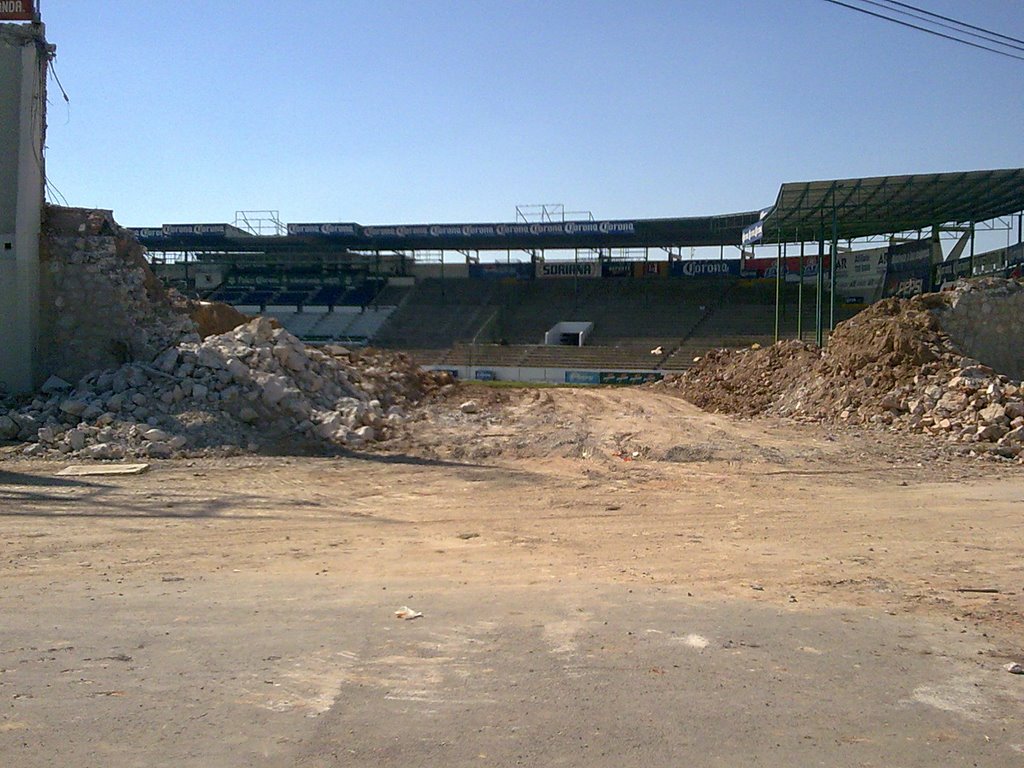 Estadio Corona (en demolicion) 2