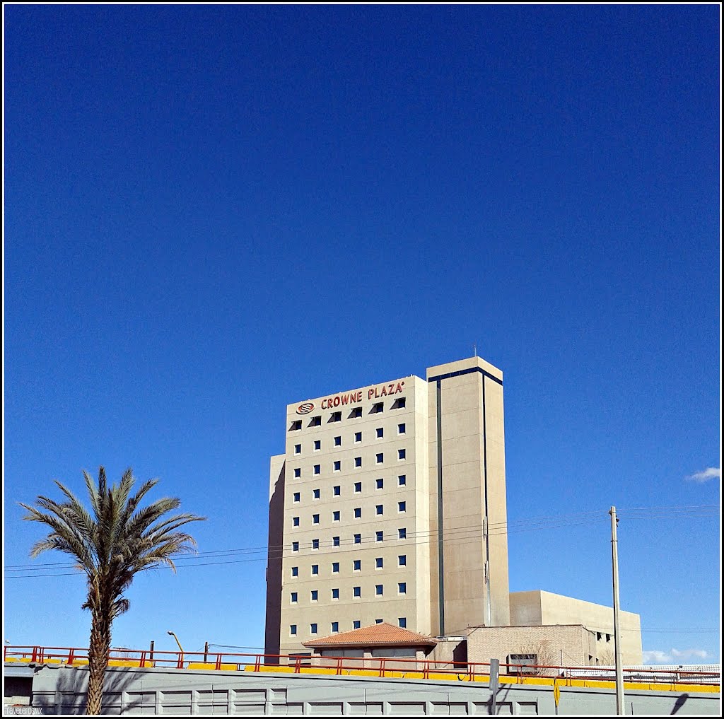 Crown Plaza, Torreón