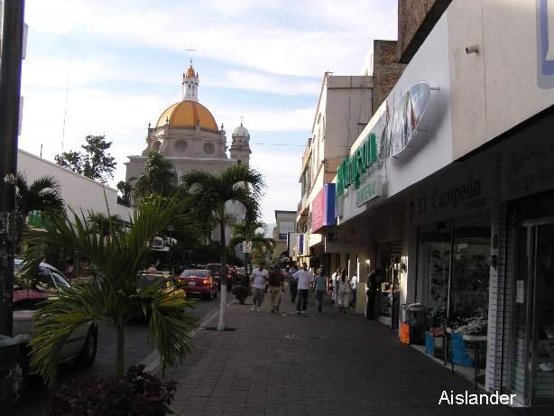Colima: Calle Madero / Strasse / street
