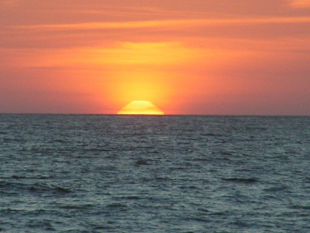 Sol derritiendose al Atardecer