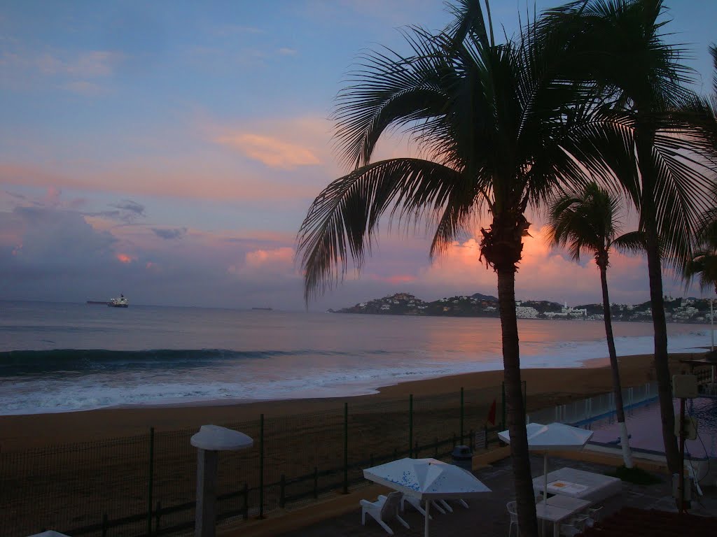 Amanecer en Bahia de Manzanillo