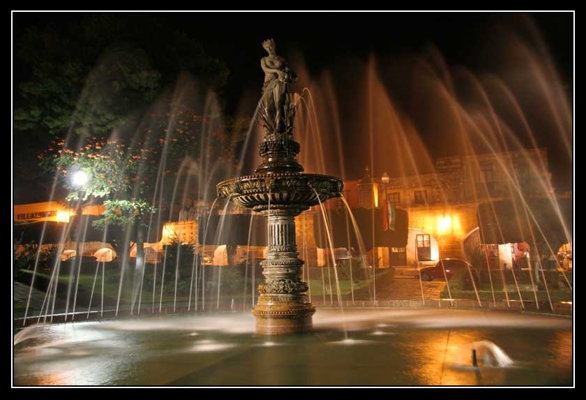 Fuente del Parque Villalongín,Morelia, Mich.