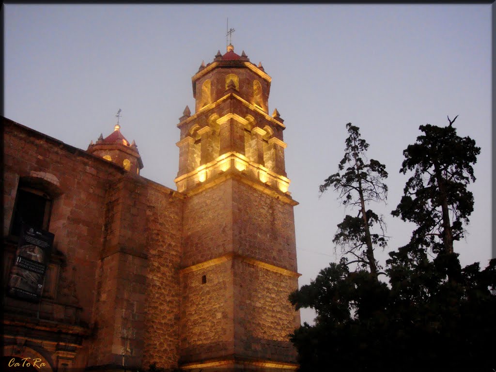 Torre de la Biblioteca Pública de la Universidad Michoacana, Antiguo Templo Católico del S. XVII