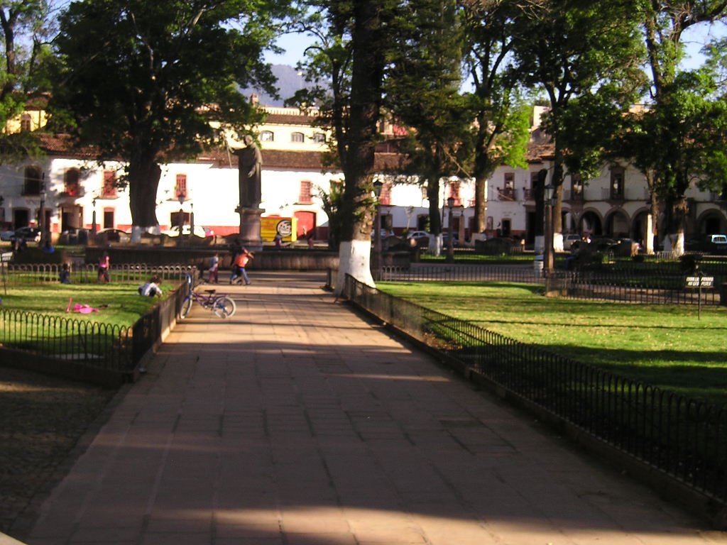 Plaza vasco de Quiroga las mas grande de América