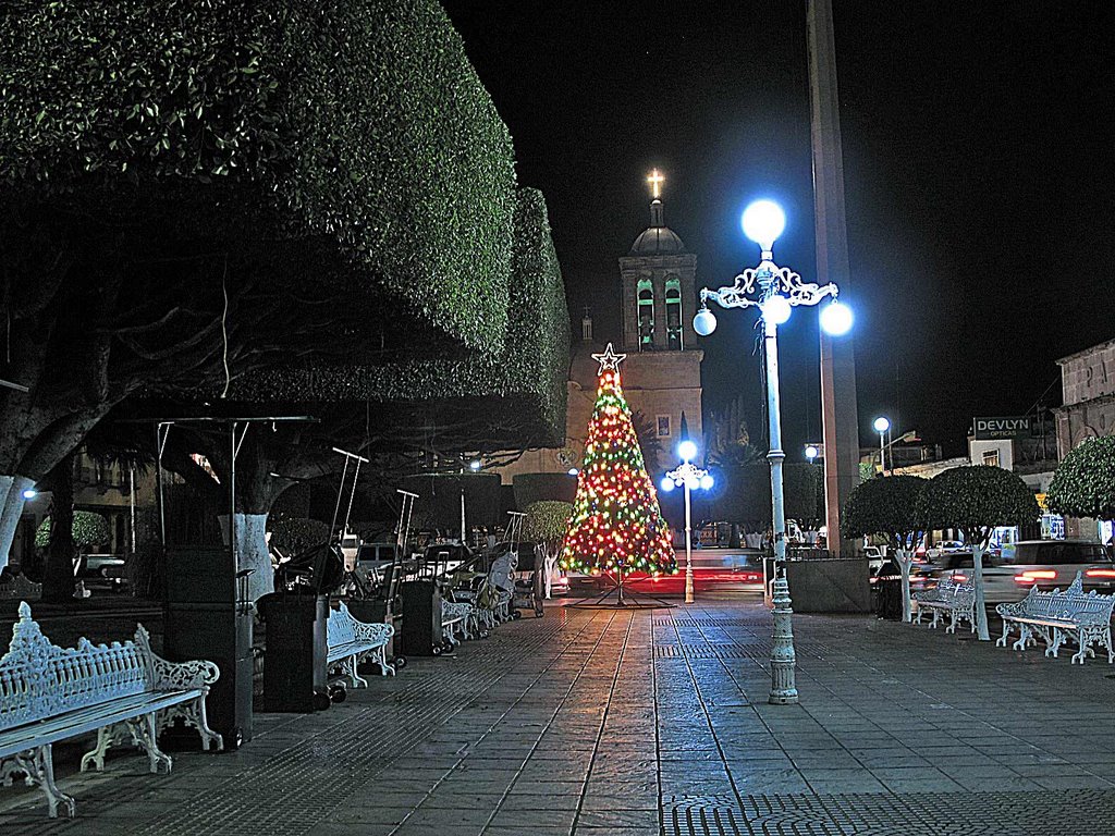 Plaza y Parroquia