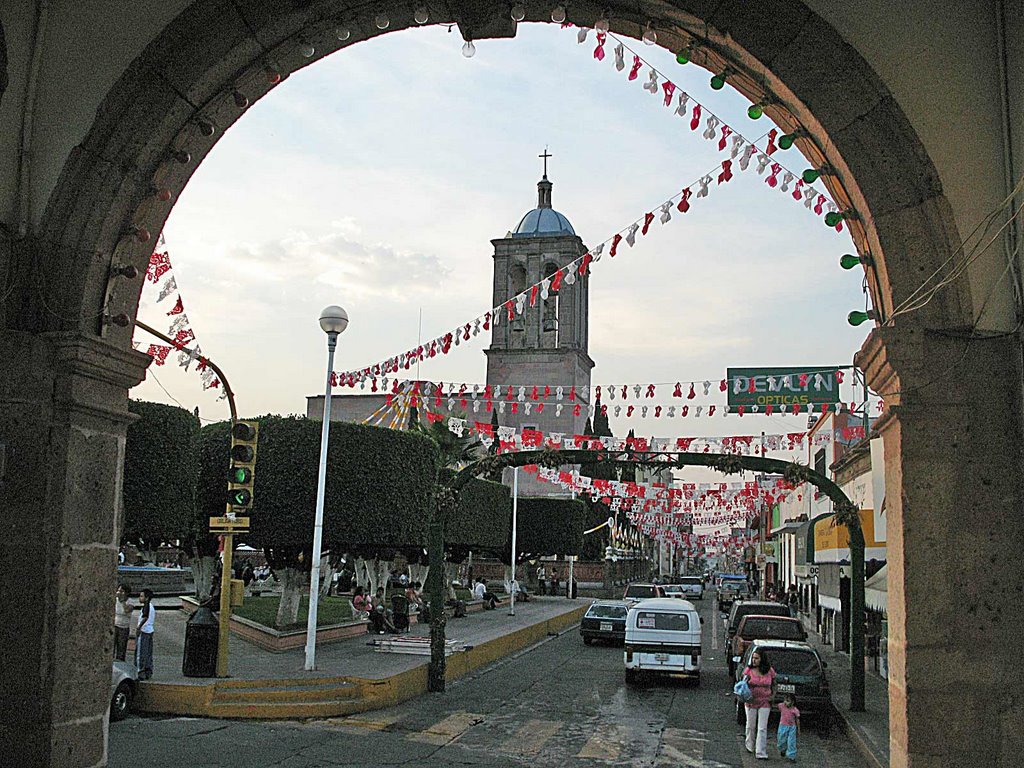 Parroquia, vista del Portal de la Presidencia