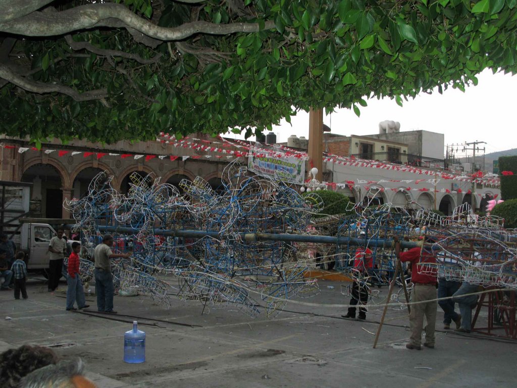 Instalando el castillo, 25 de mayo