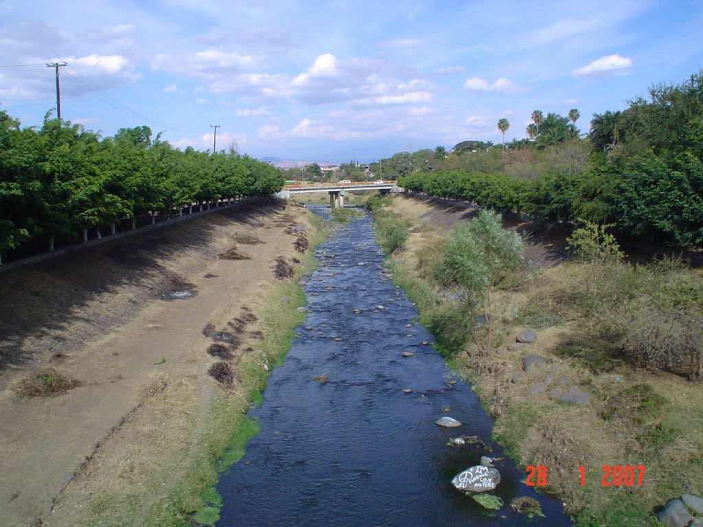 El Rio Cuautla visto desde el puente de San Jose, Cuautla Mor.