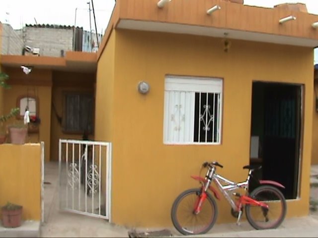 Mi Casa, En la Colonia Infonavit.
