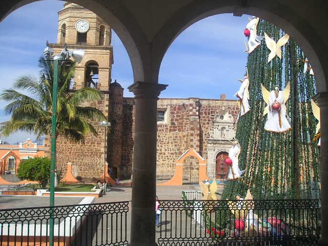 Iglesia desde el kiosco