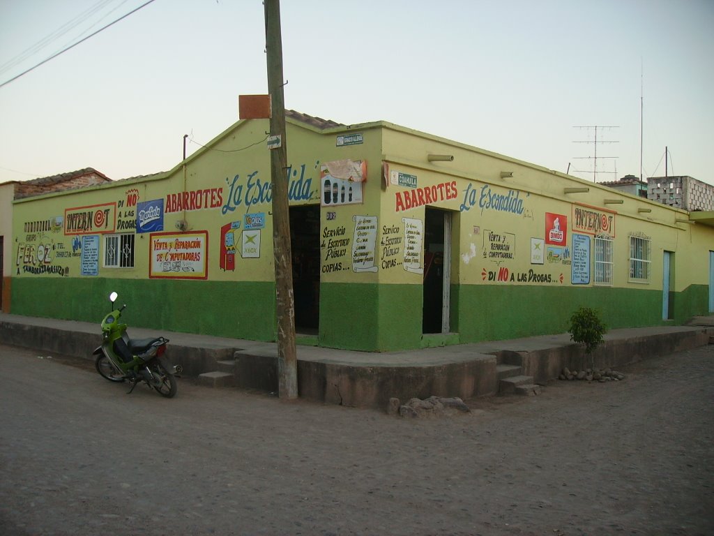Cyber Los Conqueros Allende y Coahuila Casa de Don chano medina, cyber de francisco yepes peña GrupoFeroz