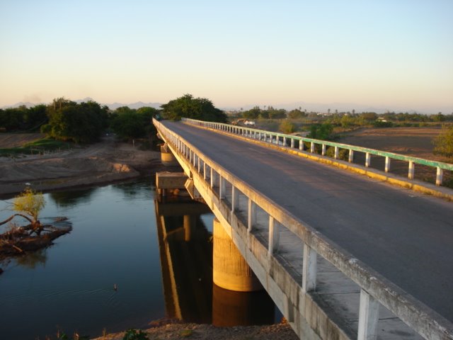 Puente de El Filo, Nayarit. Municipio de Tecuala, Nayarit.