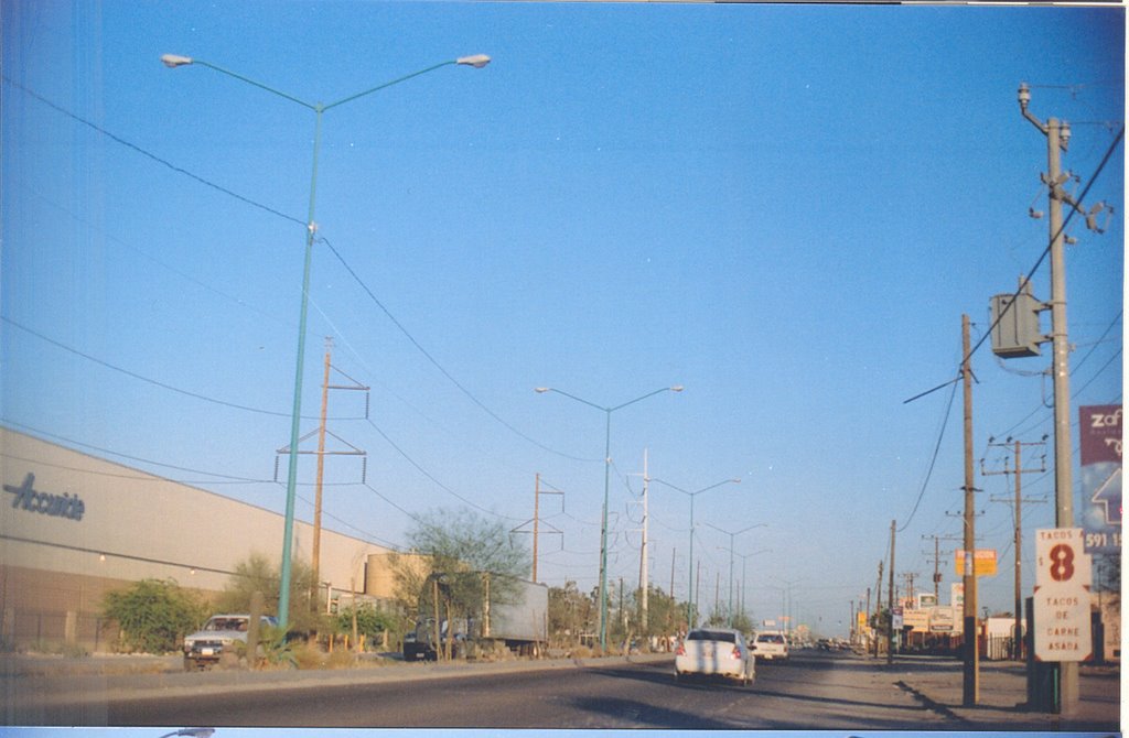 Carretera a San Luis frente a Parque Industrial