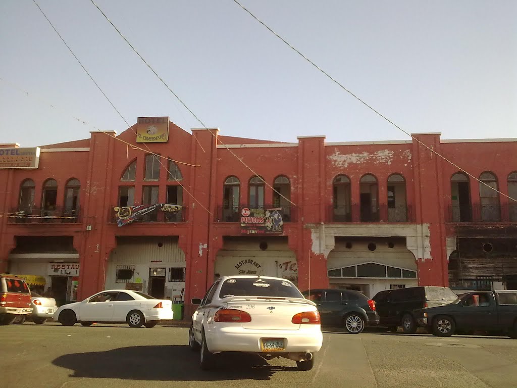 Hotel quemado en el Centro