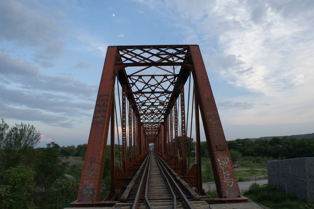 Puente Negro del FFCC Zona Sur, Linares N.L.