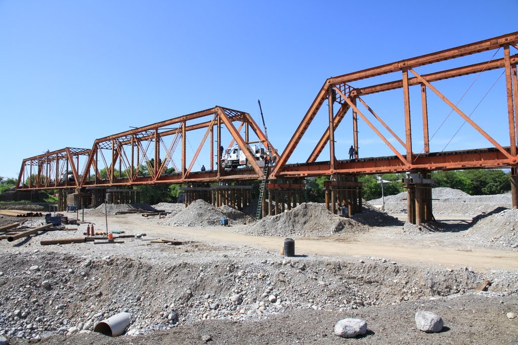 Puente del FFCC en Linares Nuevo León