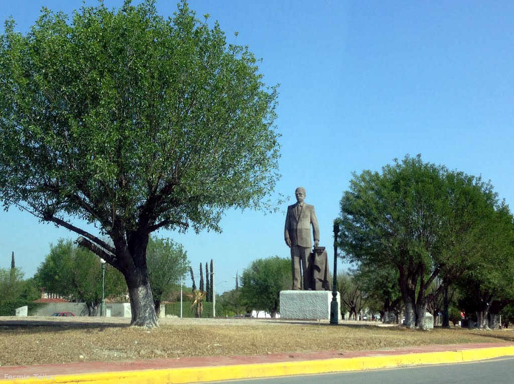 Escultura de Gustavo Díaz Ordaz