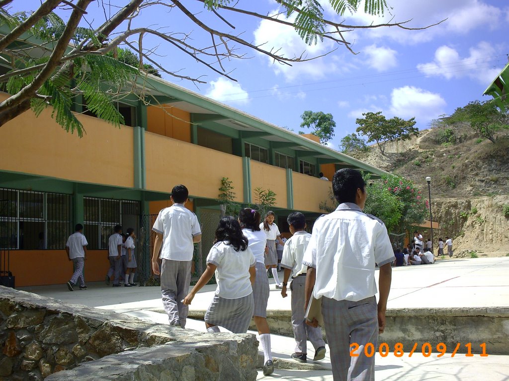 ESCUELA SECUNDARIA TECNICA 214