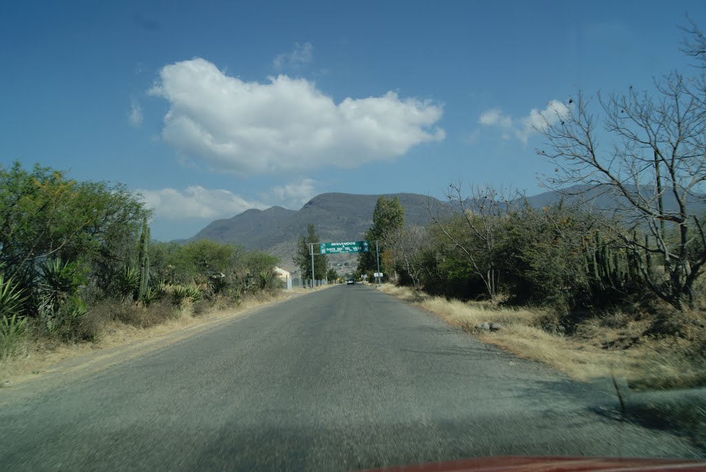 ENTRADA A STA. ANA DEL VALLE, OAXACA