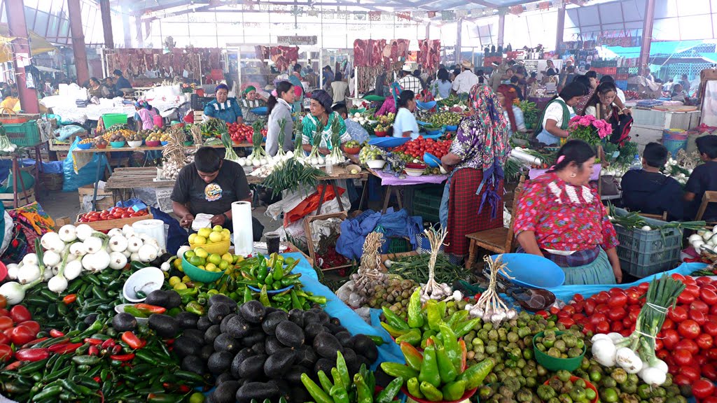 Weekly market ("tianguis") in Tlacolula