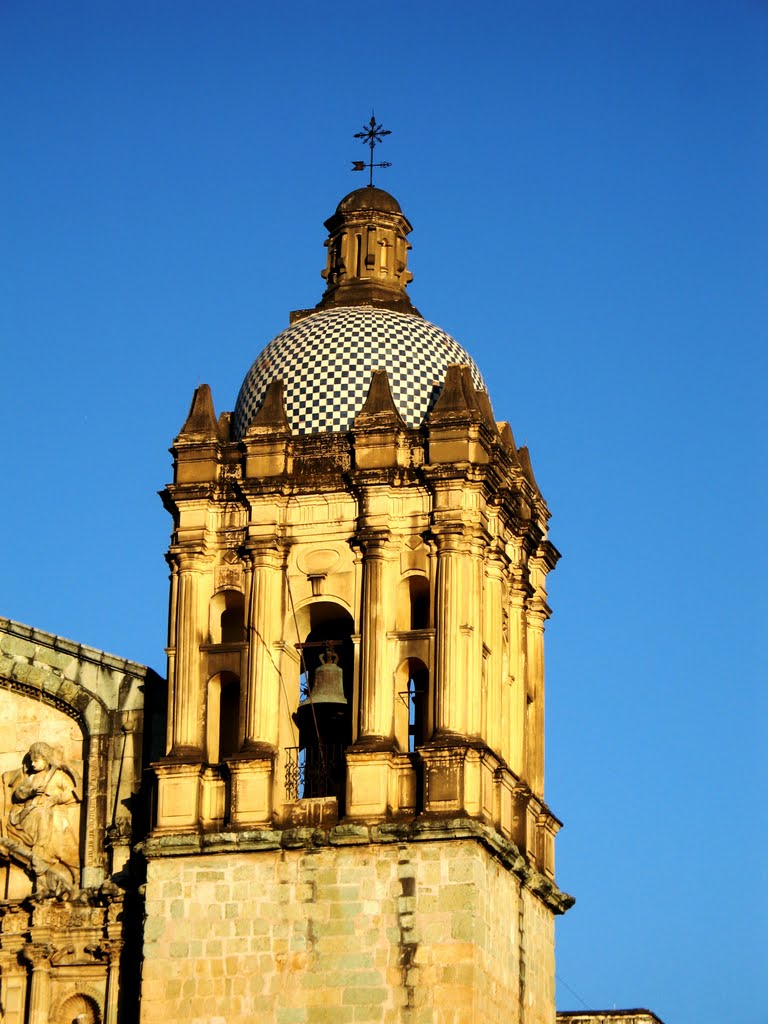 Uno de los campanarios de Santo Domingo