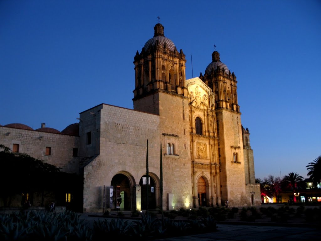 Iglesia de Santo Domingo de Guzman al Atardecer