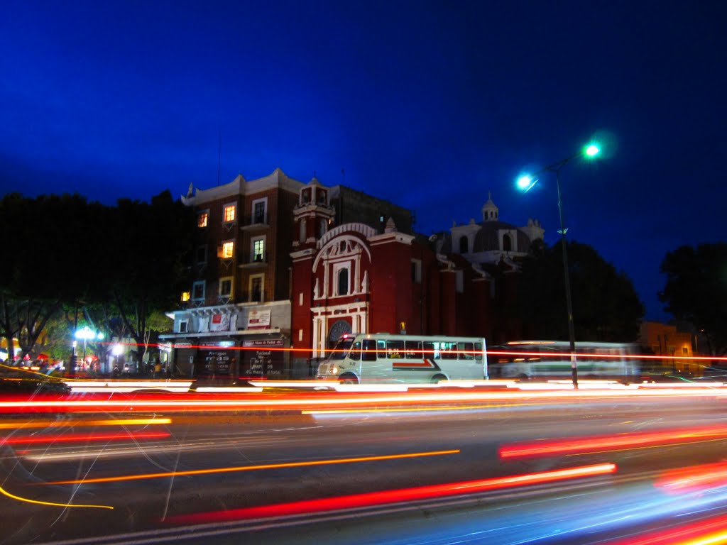 Fast lights in street (Puebla)