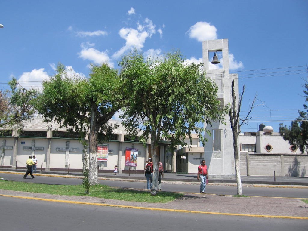 Iglesia sobre Ignacio Zaragoza