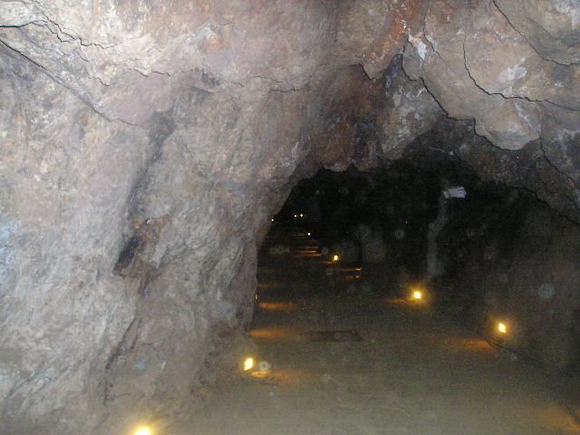 Tuneles de la mina