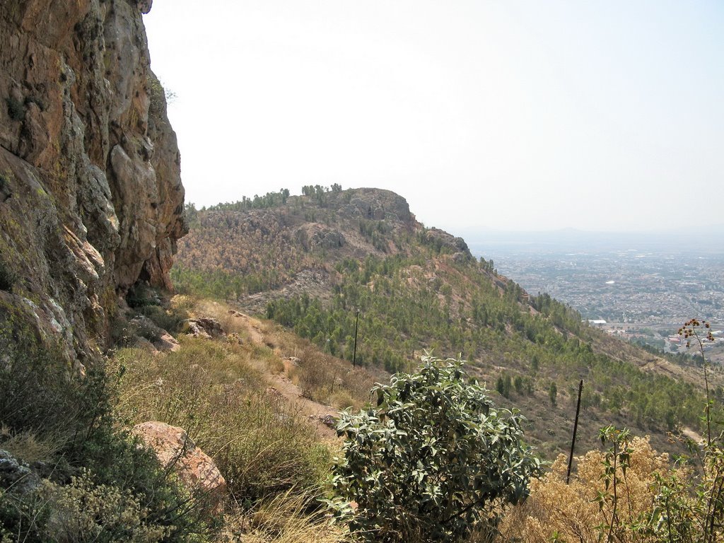 View over the hills at cerro de la bufa