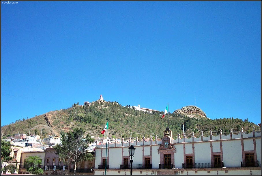 Cerro de la Bufa, desde la Plaza de Armas de Zacatecas