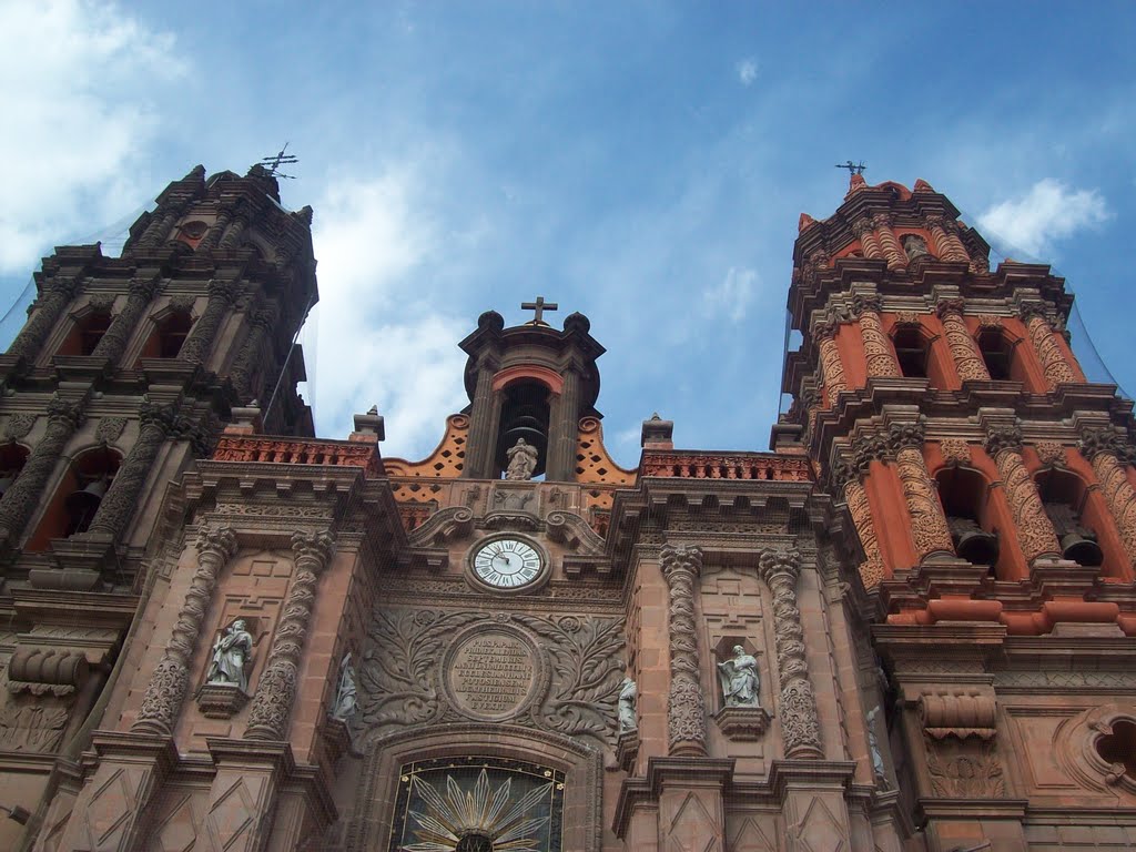 Iglesia, plaza de armas