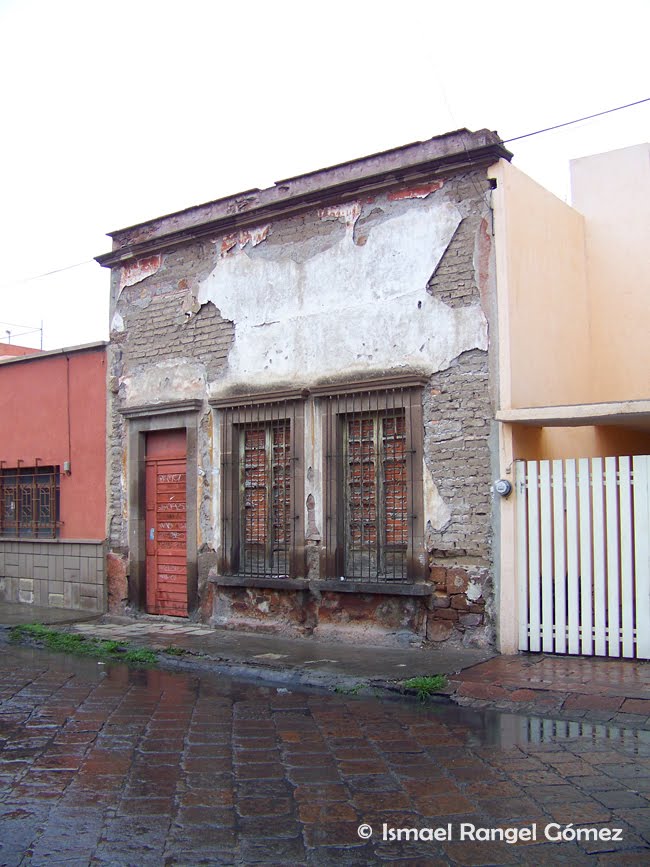 CASA ANTIGUA EN SEVILLA Y OLMEDO, SAN LUIS POTOSÍ, S.L.P.