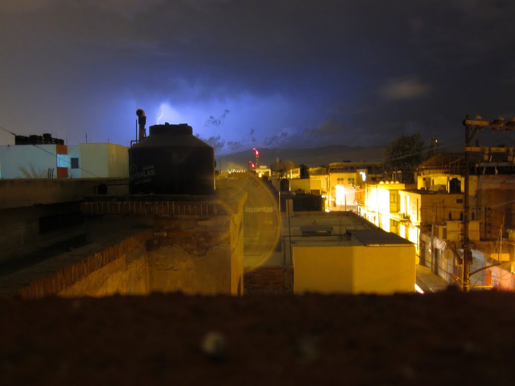 Un relampago sobre San Luis Potosí