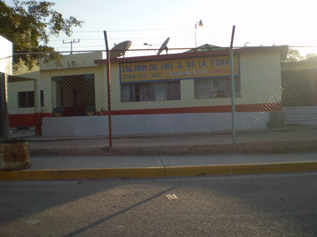 La Escuela De Arriba