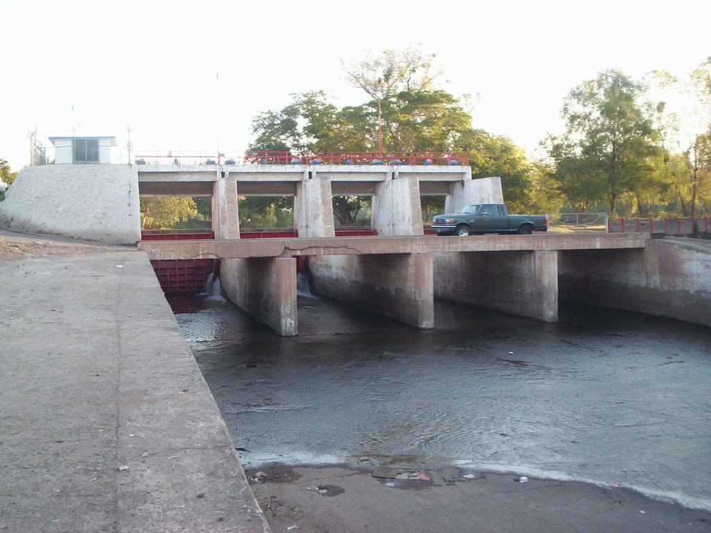 presa desvio sinaloa de leyva