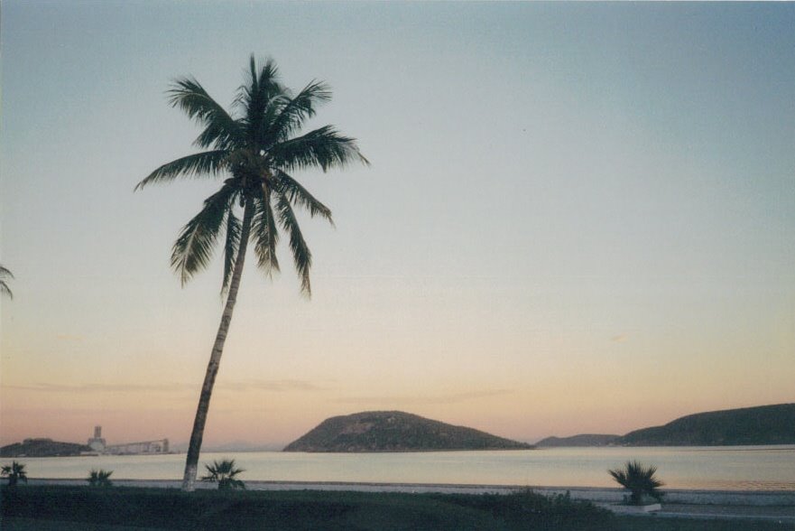 ATARDECER EN L MALECON