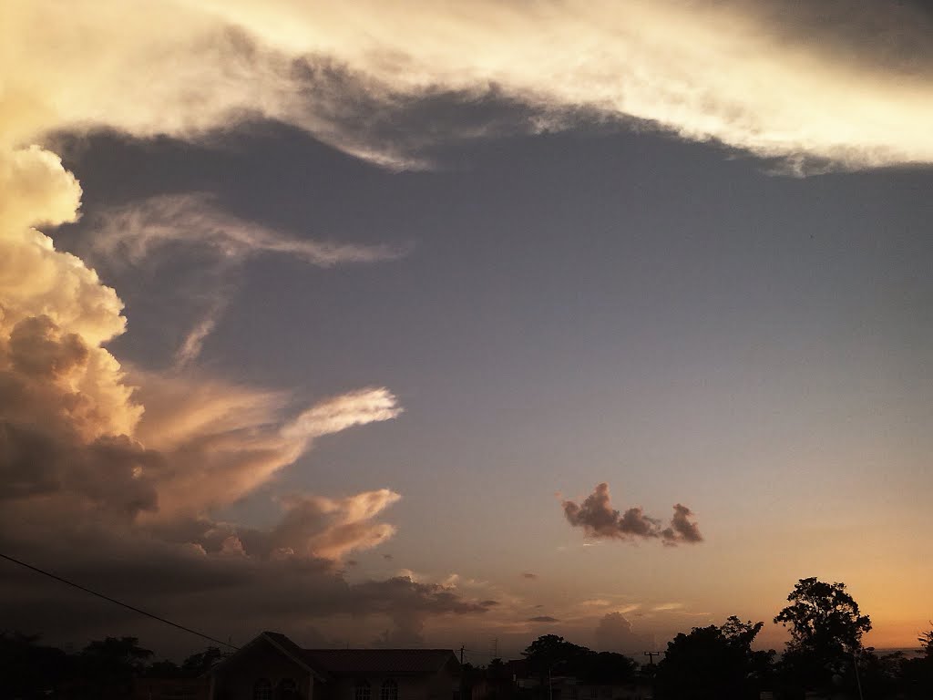 Nublado atardecer